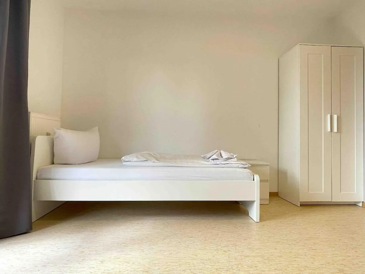 Sta1115 Gut Geschnittene Monteurwohnung Mit Balkon Stamsried